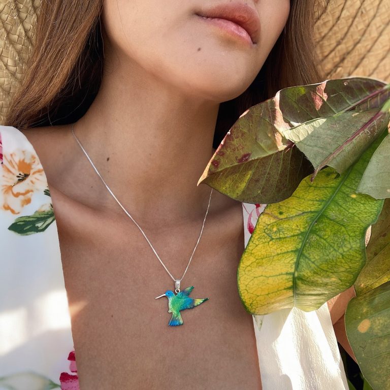 Modelo collar colibri, cadena en plata, joyas elaboradas con plata ecologica eden joyas