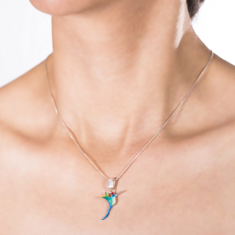 Collar colibri copete rojo, cadena en plata, joyas elaboradas con plata ecologica eden joyas