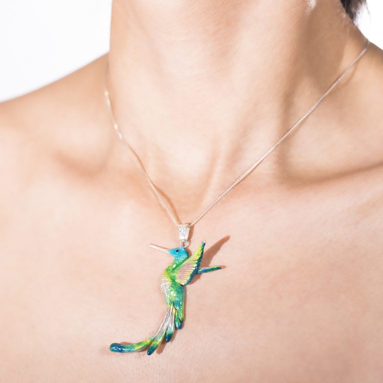 Collar colibri amor, cadena en plata, joyas elaboradas con plata ecologica eden joyas
