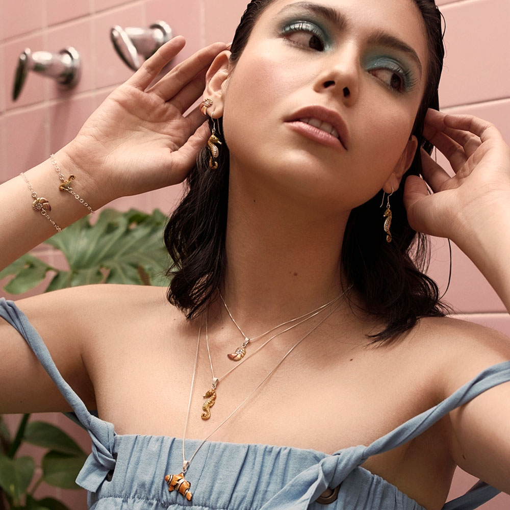 Colección de dijes y cadenas en plata encuentra dijes en plata, collares de plata en eden joyas